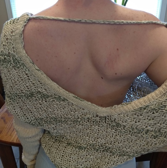 Free People V-Backed Slouch Knit Sweater. - Picture 4 of 8